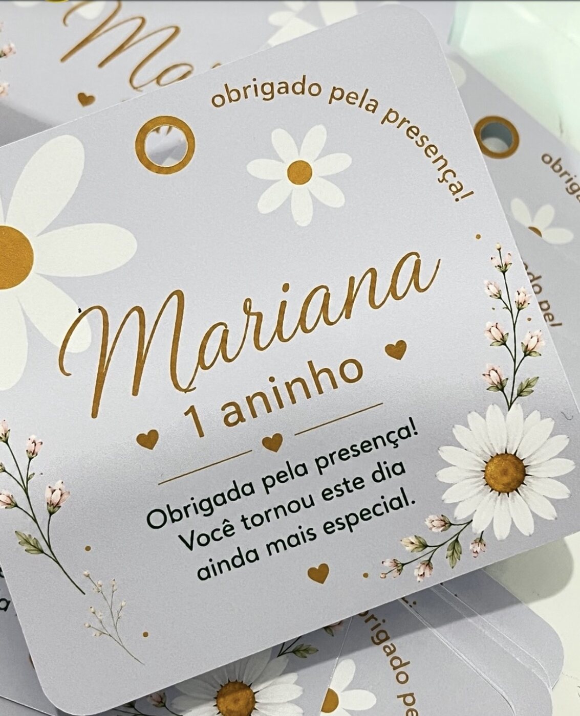 Tags personalizadas para aniversário e lembranças
